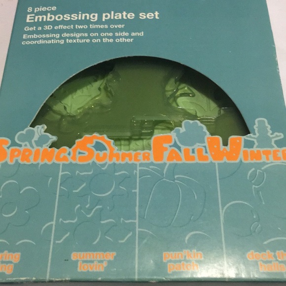Fiskars 8 Pc All Seasons embossing Plate set NEW - Picture 3 of 4
